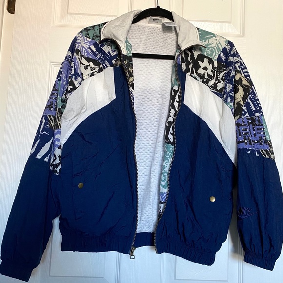 Vintage 90’s Nike Blue & White Patterned Windbreaker - Picture 3 of 6